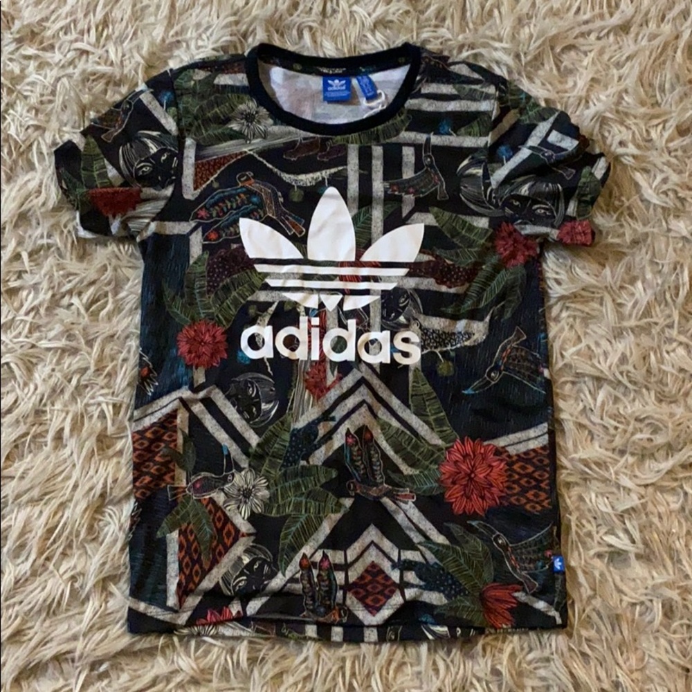 Adidas top